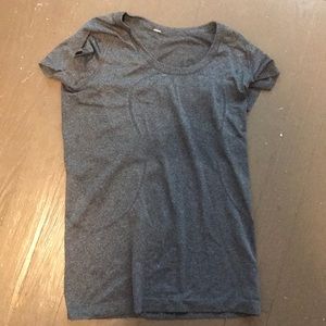 Lulu Lemon swiftly tech top size 8
